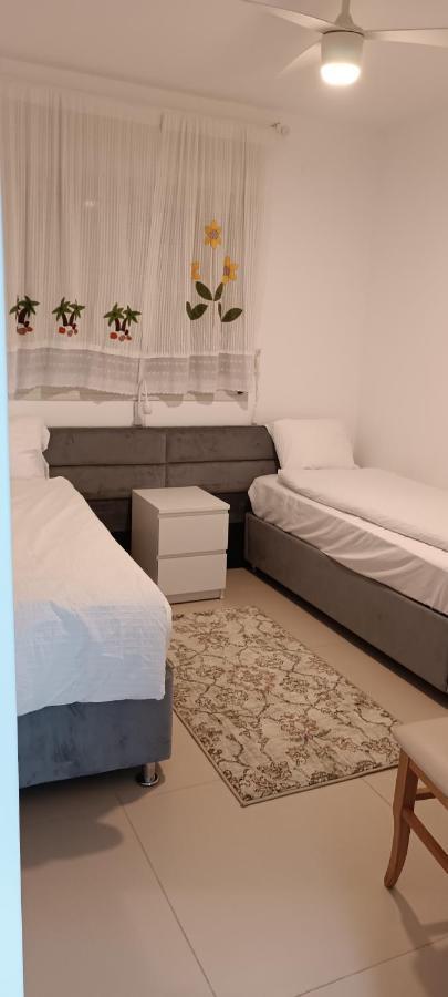עכו דירה חדשה ליד הים- Akko-Brand New Apartment Екстер'єр фото